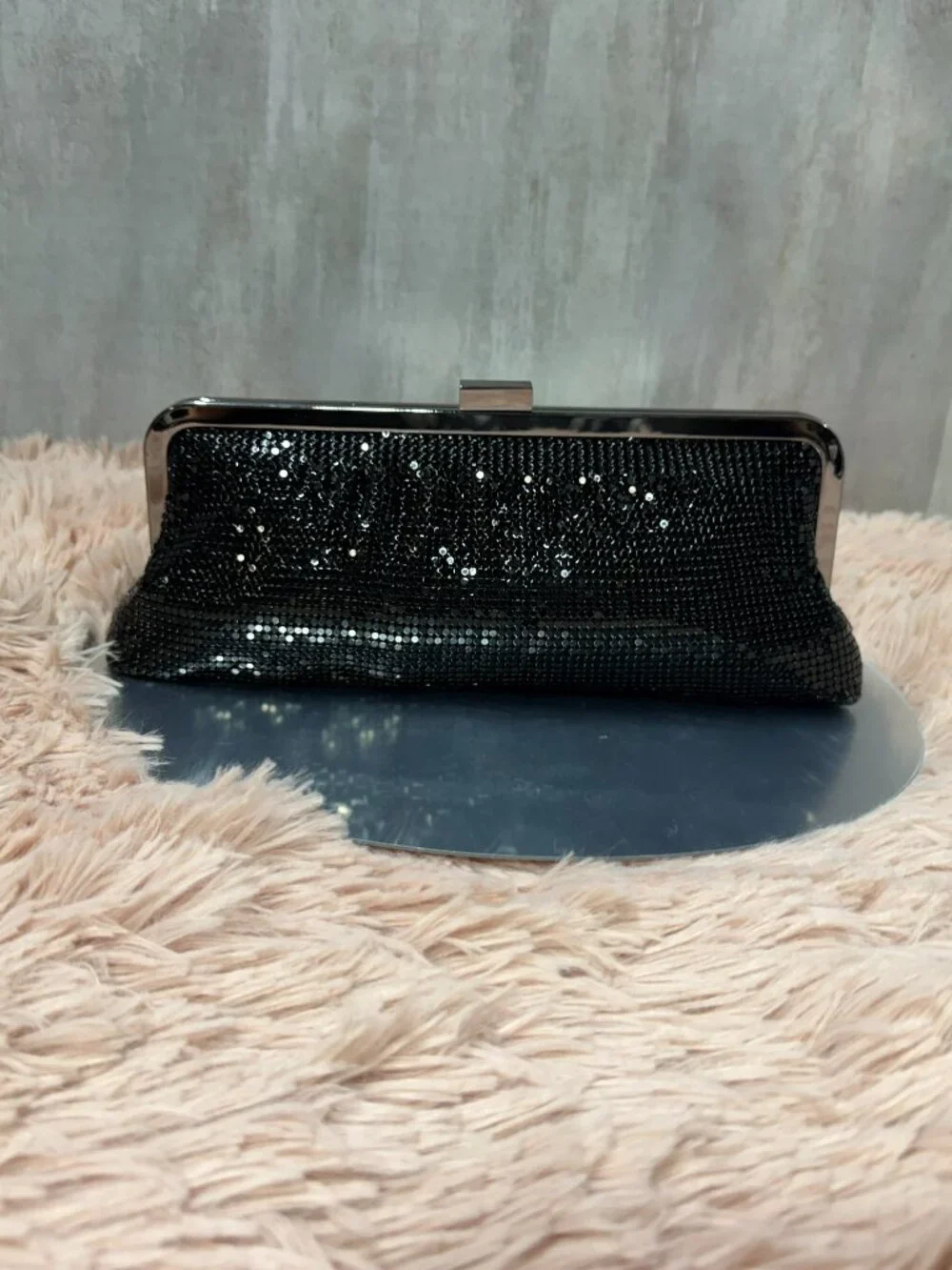 EUC Sparkly Sequin Evening Clutch/Formal Clutch - Black